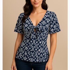 Viereck Navy and White Geo Print V-Neckline Short Sleeve Top Blouse Size Small